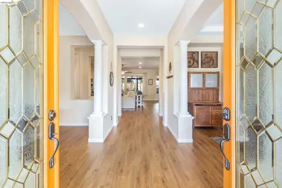 2835 Hawthorn Ct, Brentwood, CA 94513 - Photo 3