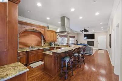 4270 Leon Dr, Clayton, CA 94517 - Photo 9
