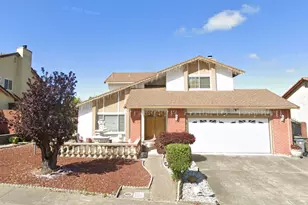 179 Smokey Hills Dr, Vallejo, CA 94589 - Photo 1