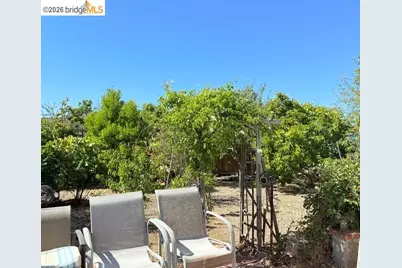 133 Meadowlark Way, Hercules, CA 94547 - Photo 17