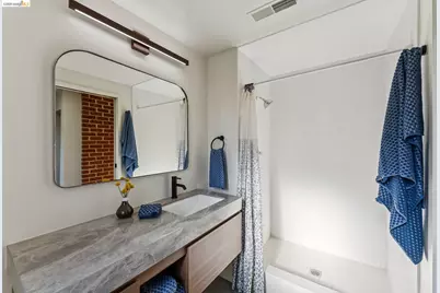 2562 Charleston St, Oakland, CA 94602 - Photo 65