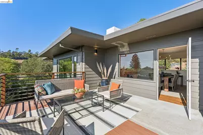 2562 Charleston St, Oakland, CA 94602 - Photo 29
