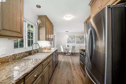 26700 Fairview Ave, Hayward, CA 94542 - Photo 23