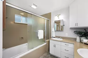 26700 Fairview Ave, Hayward, CA 94542 - Photo 33