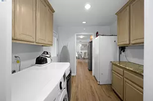 26700 Fairview Ave, Hayward, CA 94542 - Photo 27