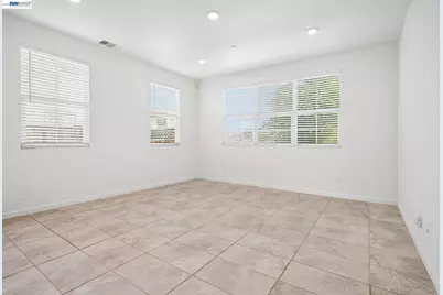1399 Sauvignon St, Mountain House, CA 95391 - Photo 5