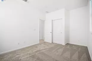1399 Sauvignon St, Mountain House, CA 95391 - Photo 9