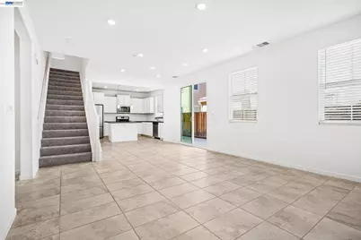 1399 Sauvignon St, Mountain House, CA 95391 - Photo 3
