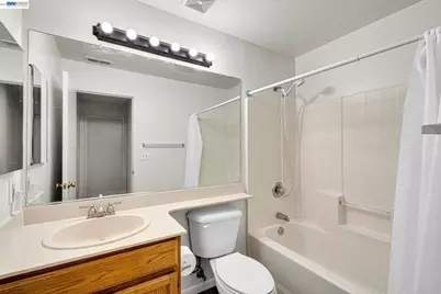 4568 Carnegie Ln, Brentwood, CA 94513 - Photo 13