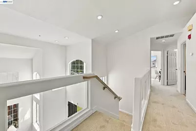 32409 Seaside Dr, Union City, CA 94587 - Photo 23