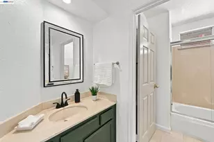 32409 Seaside Dr, Union City, CA 94587 - Photo 37