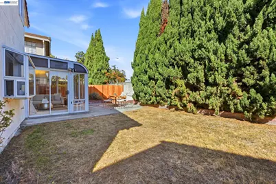 32409 Seaside Dr, Union City, CA 94587 - Photo 47