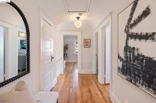 702 33rd St, Oakland, CA 94609 - Photo 33