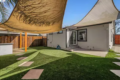 717 Metcalf Ct, Tracy, CA 95376 - Photo 23