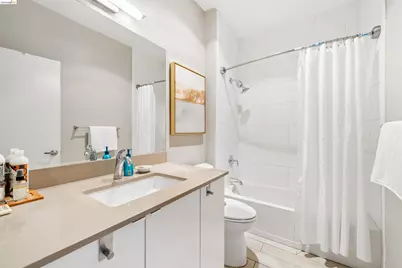 159 Lakeshore Ct, Richmond, CA 94804 - Photo 17