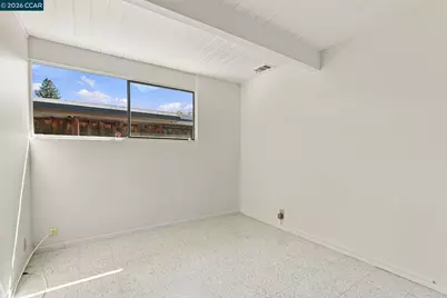 4040 Wilson Ln, Concord, CA 94521 - Photo 33