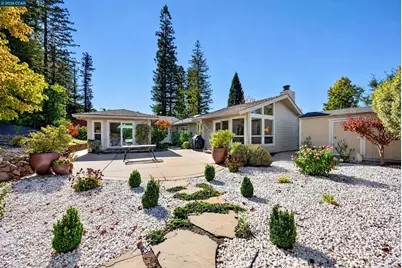 216 Sandringham Dr, Moraga, CA 94556 - Photo 35