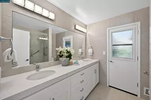 216 Sandringham Dr, Moraga, CA 94556 - Photo 33