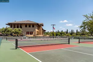900 Augusta Dr, Moraga, CA 94556 - Photo 35