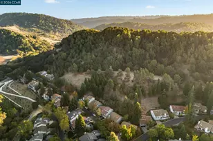 900 Augusta Dr, Moraga, CA 94556 - Photo 29