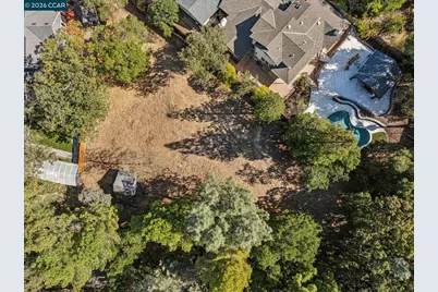 2050 Buttner Rd, Pleasant Hill, CA 94523 - Photo 13