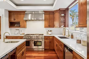 7023 Broadway Terrace, Oakland, CA 94611 - Photo 27