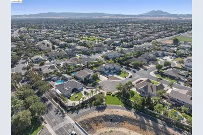636 Ward Creek Ct, Brentwood, CA 94513 - Photo 25