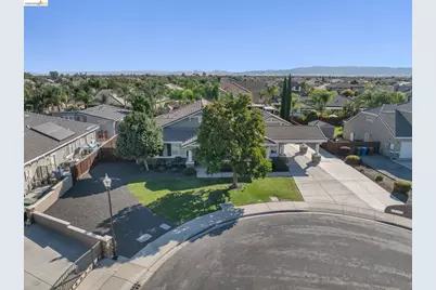 636 Ward Creek Ct, Brentwood, CA 94513 - Photo 21