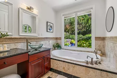 1109 Sterling Ave, Berkeley, CA 94708 - Photo 63