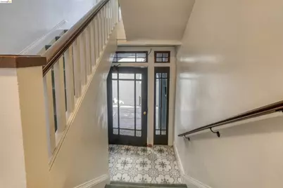 5918 Genoa St, Oakland, CA 94608 - Photo 7