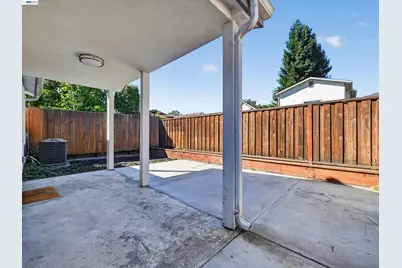 3035 Logan St, Oakland, CA 94601 - Photo 39