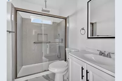 3035 Logan St, Oakland, CA 94601 - Photo 35