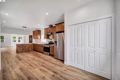 3035 Logan St, Oakland, CA 94601 - Photo 15
