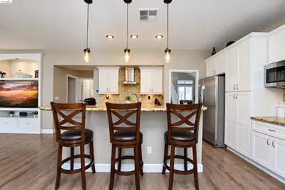2454 Pacific Grove Ct, Discovery Bay, CA 94505 - Photo 11