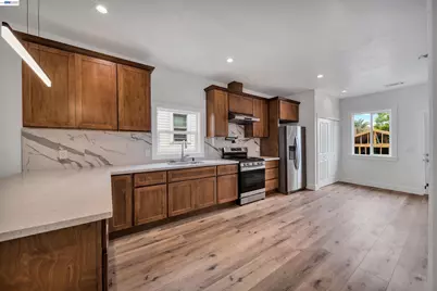 3035 Logan St, Oakland, CA 94601 - Photo 11