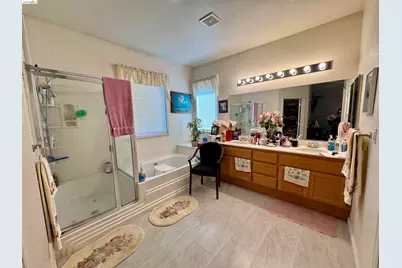 1965 Sugarloaf Mountain Ct, Antioch, CA 94531 - Photo 13