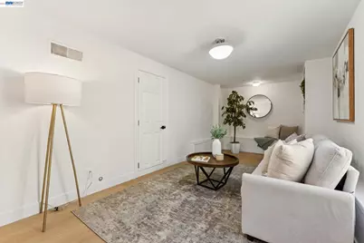 3039 Kansas St, Oakland, CA 94602 - Photo 39