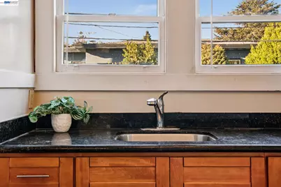 1927 Grant St, Berkeley, CA 94703 - Photo 17