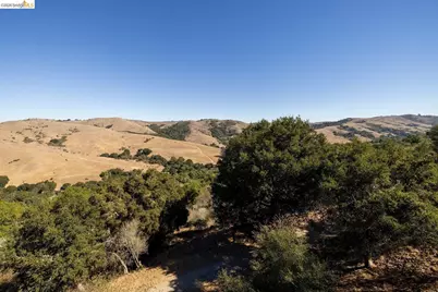 104 Vista Heights Rd, El Cerrito, CA 94530 - Photo 13