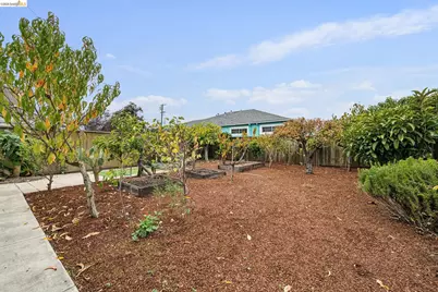3115 Clinton Ave, Richmond, CA 94804 - Photo 17