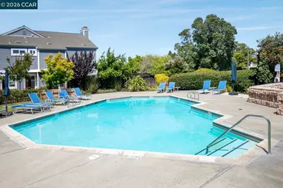 28 Shepardson Ln, Alameda, CA 94502 - Photo 33