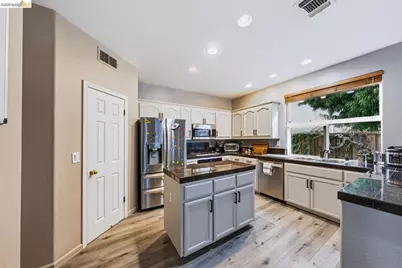 4508 Deer Way, Antioch, CA 94531 - Photo 13