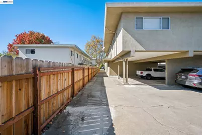 1526 Verdi St, Alameda, CA 94501 - Photo 9