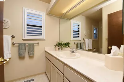 4883 Cabrillo Pt, Discovery Bay, CA 94505 - Photo 45