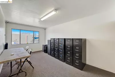 1240 47th Ave, Oakland, CA 94601 - Photo 13