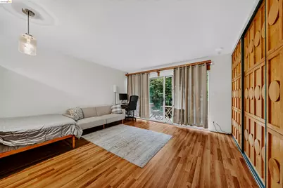 425 Orange St #210, Oakland, CA 94610 - Photo 19