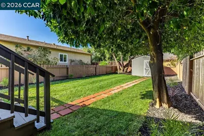 831 Patchett St, Napa, CA 94559 - Photo 37