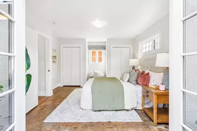 1823 Moreland Dr, Alameda, CA 94501 - Photo 33