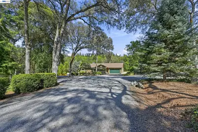 1644 Hidden Valley Ln, Auburn, CA 95602 - Photo 5