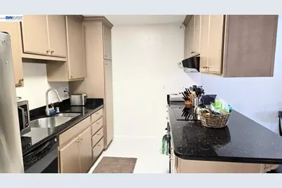 1932 Ptarmigan Dr #1, Walnut Creek, CA 94595 - Photo 3
